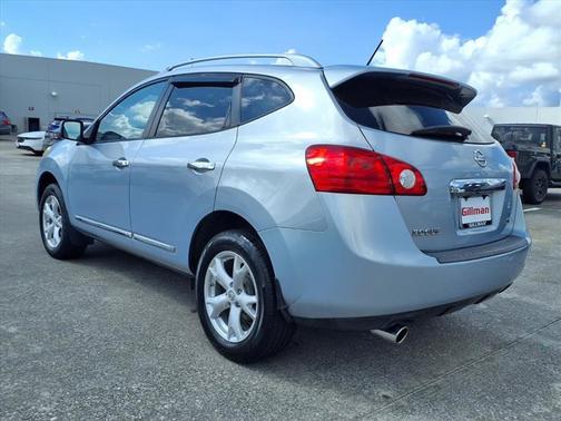 2011 Nissan Rogue SV