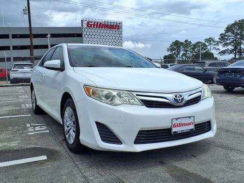 2014 Toyota Camry LE