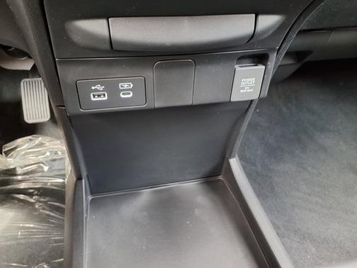 Radiant Red Metallic II 2026 Honda Odyssey Sport-L