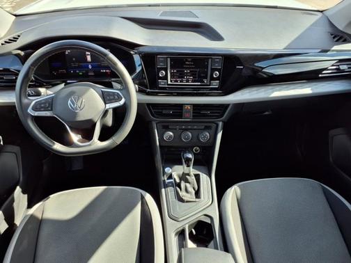 2022 Volkswagen Taos S