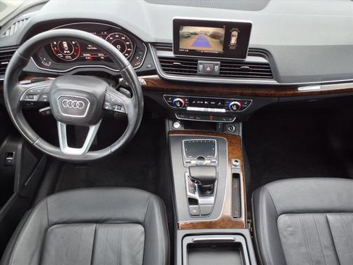 2018 Audi Q5 2.0T Premium Plus