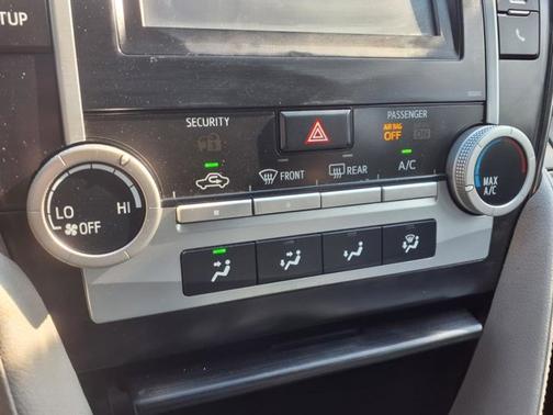 2014 Toyota Camry LE