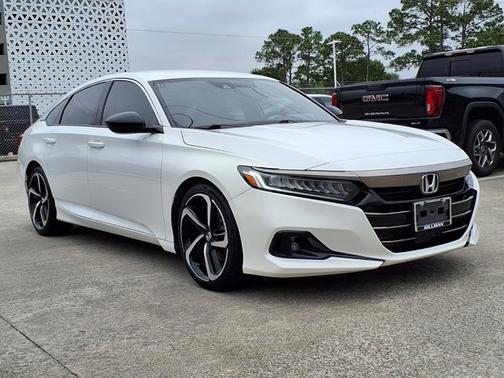 Platinum White Pearl 2022 Honda Accord Sport