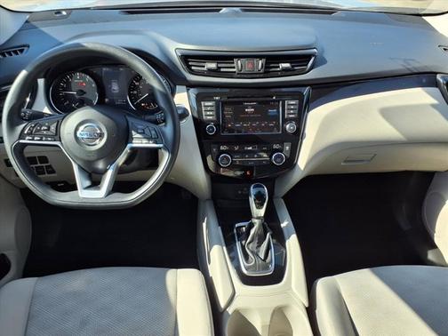 2020 Nissan Rogue Sport SV