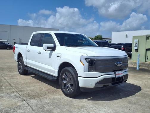 2022 Ford F-150 Lightning LARIAT
