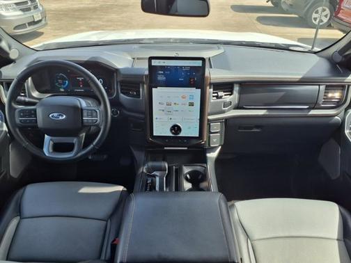 2022 Ford F-150 Lightning LARIAT