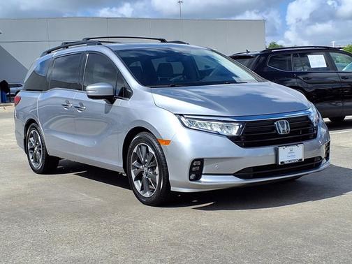 Lunar Silver Metallic 2023 Honda Odyssey Elite