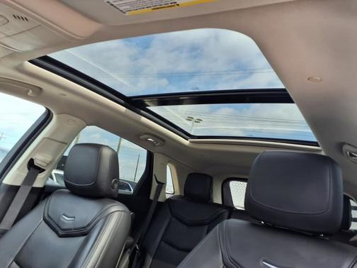 2017 Cadillac XT5 Luxury FWD