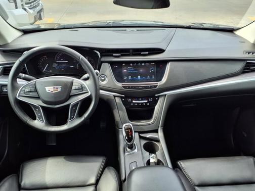 2017 Cadillac XT5 Luxury FWD
