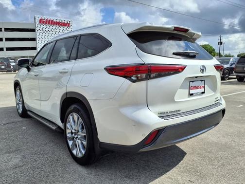 Blizzard Pearl 2021 Toyota Highlander Limited