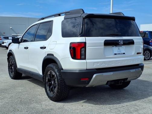 Platinum White Pearl 2026 Honda Passport TrailSport Elite