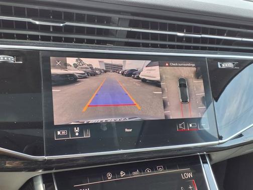 2020 Audi Q7 Premium Plus