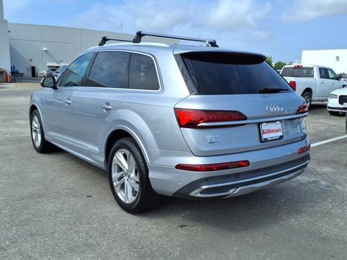 2020 Audi Q7 Premium Plus