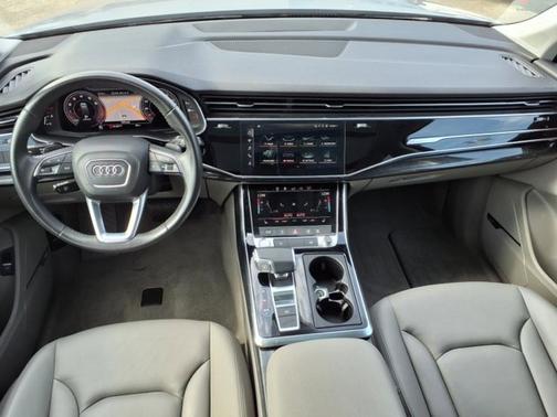 2020 Audi Q7 Premium Plus
