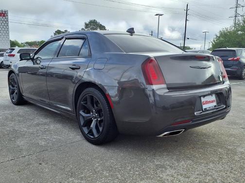 Granite Crystal Metallic Clearcoat 2023 Chrysler 300 Touring L