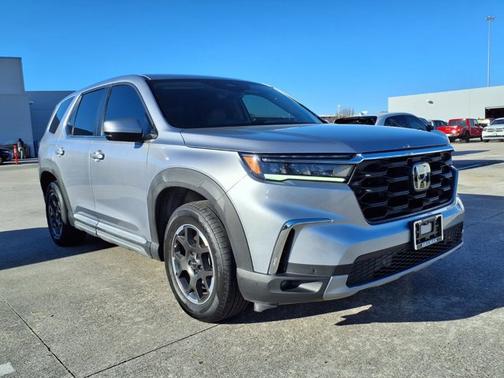 2023 Honda Pilot EX-L 8 Passenger