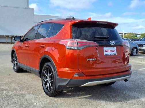 2016 Toyota RAV4 SE