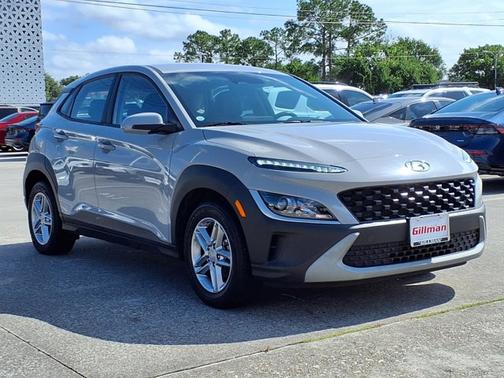 Cyber Silver 2023 Hyundai KONA SE
