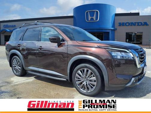 2022 Nissan Pathfinder SL