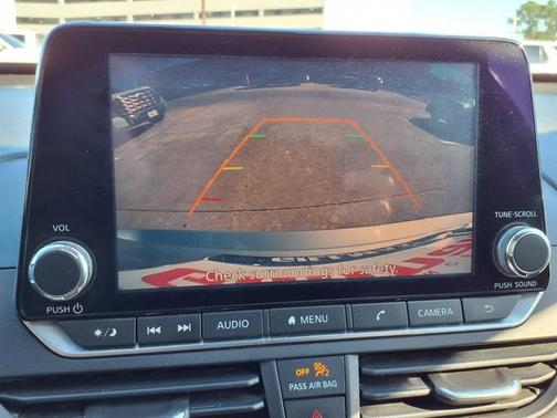 2021 Nissan Altima 2.5 SV