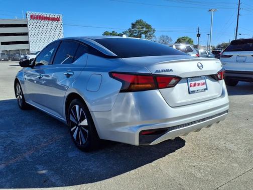 2021 Nissan Altima 2.5 SV