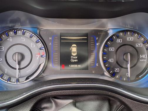 Granite Crystal Metallic Clearcoat 2015 Chrysler 200 S