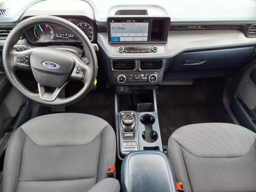 Oxford White 2022 Ford Maverick XL