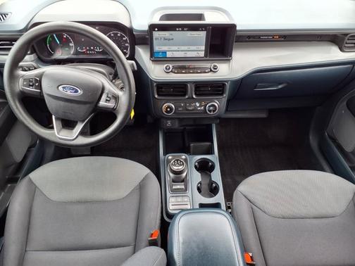 Oxford White 2022 Ford Maverick XL