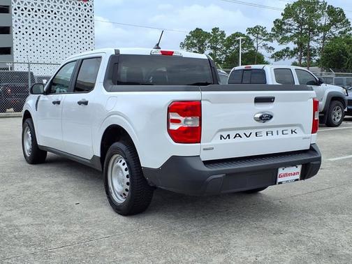 Oxford White 2022 Ford Maverick XL