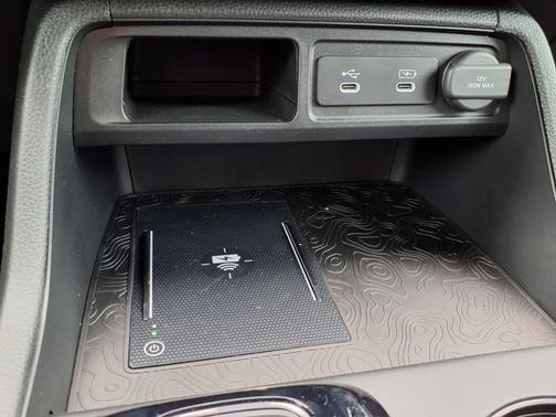 Crystal Black Pearl 2026 Honda Pilot TrailSport