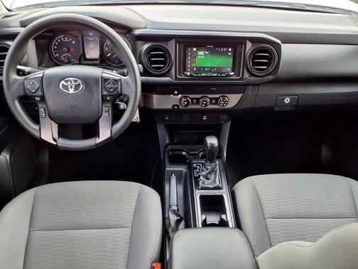2019 Toyota Tacoma SR