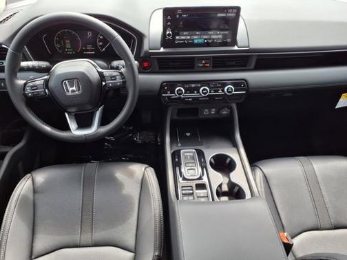 2025 Honda Pilot Touring+