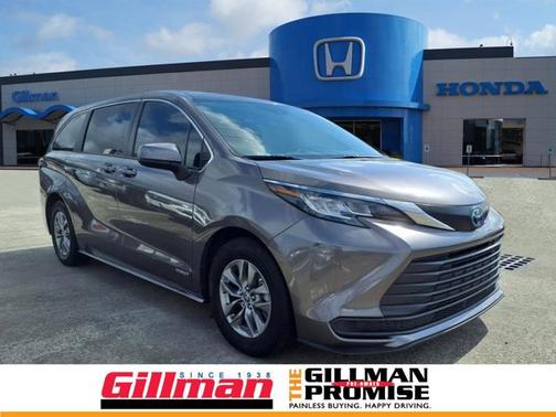 2021 Toyota Sienna LE 8 Passenger