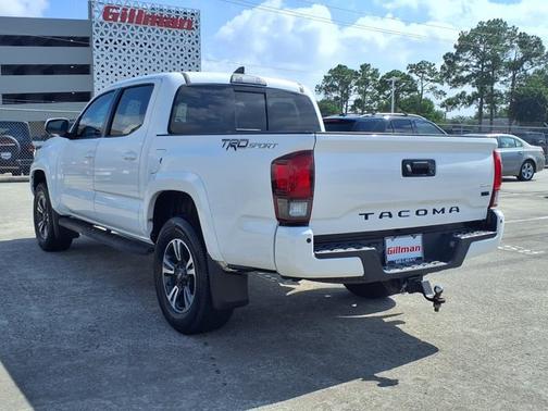 Super White 2018 Toyota Tacoma TRD Sport