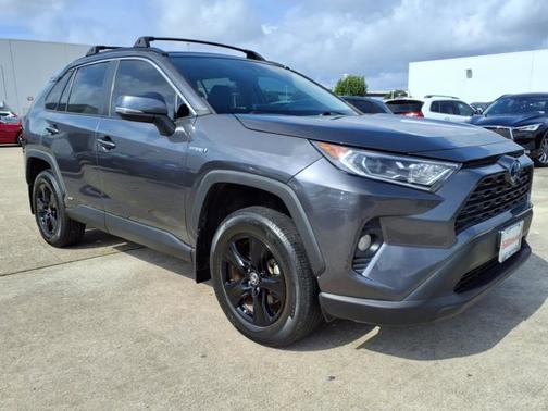2021 Toyota RAV4 Hybrid XLE