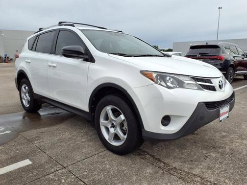 2014 Toyota RAV4 LE