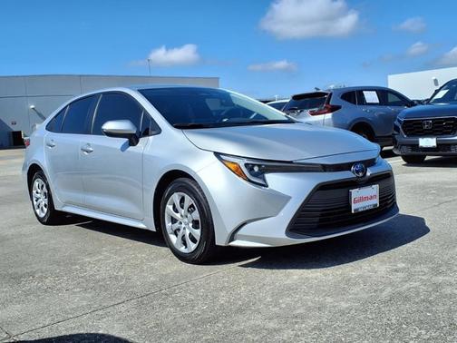 Classic Silver Metallic 2025 Toyota Corolla LE