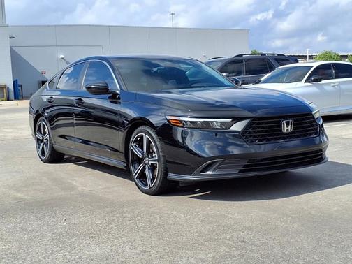 Crystal Black Pearl 2023 Honda Accord Hybrid Sport