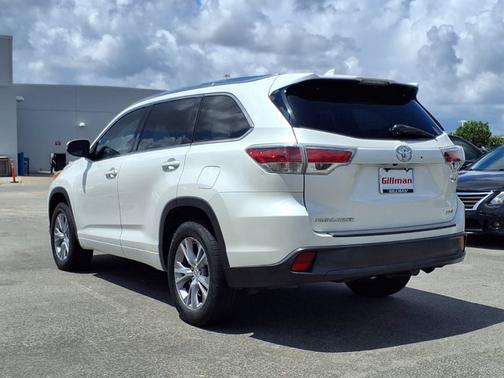 Blizzard Pearl 2015 Toyota Highlander XLE