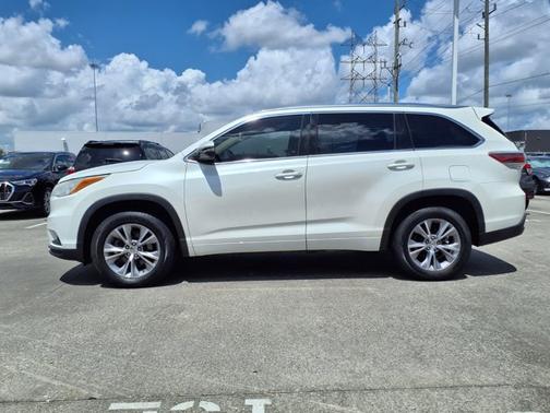 Blizzard Pearl 2015 Toyota Highlander XLE