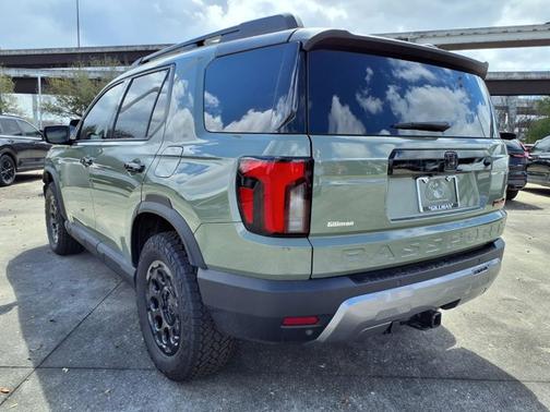 Ash Green Metallic 2026 Honda Passport TrailSport Blackout