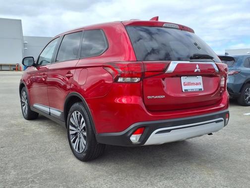 2020 Mitsubishi Outlander SE