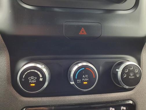 Bright White Clearcoat 2023 RAM 1500 Tradesman