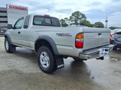 2004 Toyota Tacoma Base