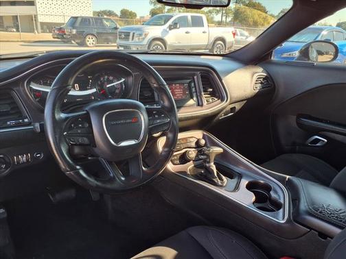 2017 Dodge Challenger SXT