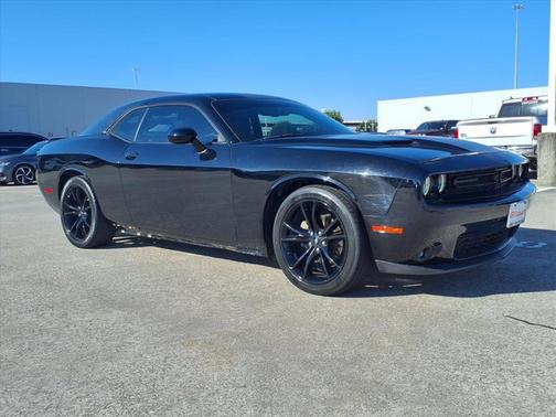 2017 Dodge Challenger SXT