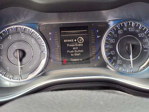 Lunar White Tri-Coat Pearl 2015 Chrysler 200 Limited