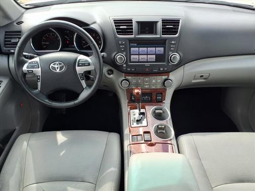 2012 Toyota Highlander Limited