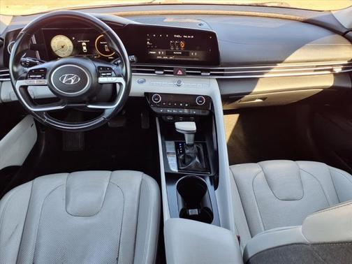 2021 Hyundai ELANTRA Limited