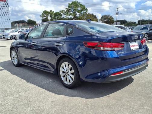 2018 Kia Optima S